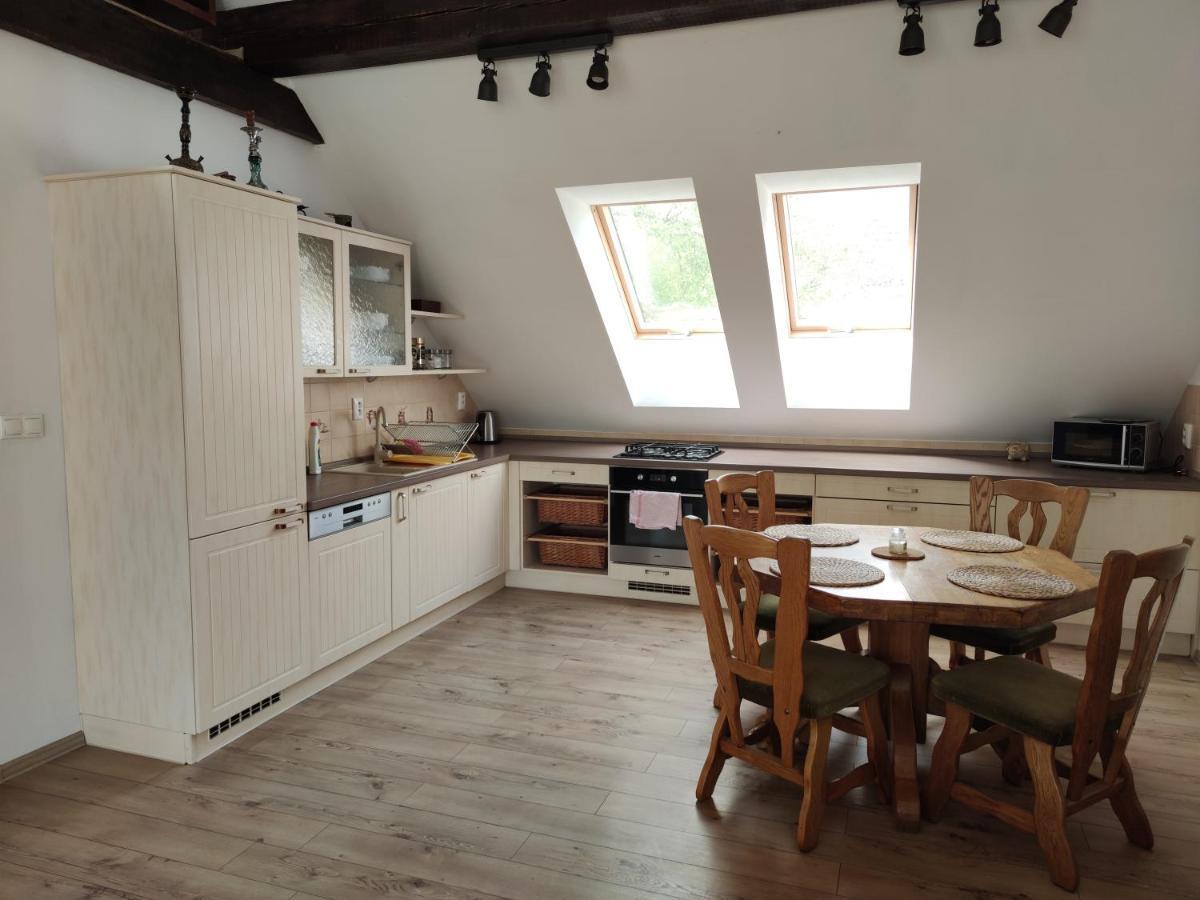 Attic Parkview Apartment Pöstyén Kültér fotó